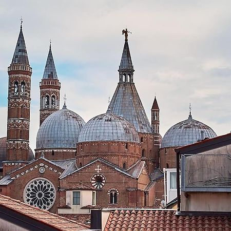 Residenza Subitosanto "Gigliola": Terrace Apartment with Basilica View Padova Exterior photo
