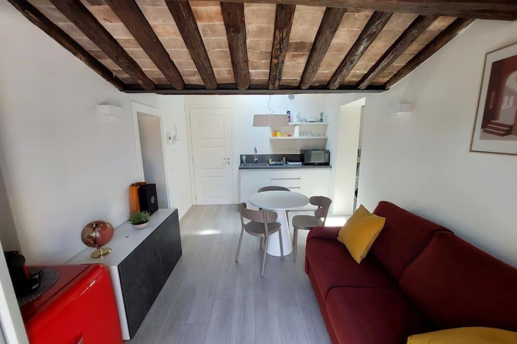 Residenza Subitosanto "Gigliola": Terrace Apartment with Basilica View Padova Exterior photo