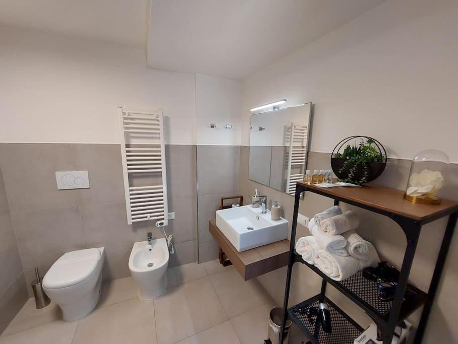 Residenza Subitosanto "Gigliola": Terrace Apartment with Basilica View Padova Exterior photo